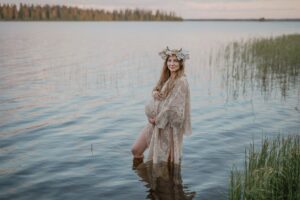 Läs mer om artikeln Kläder till gravidfotografering